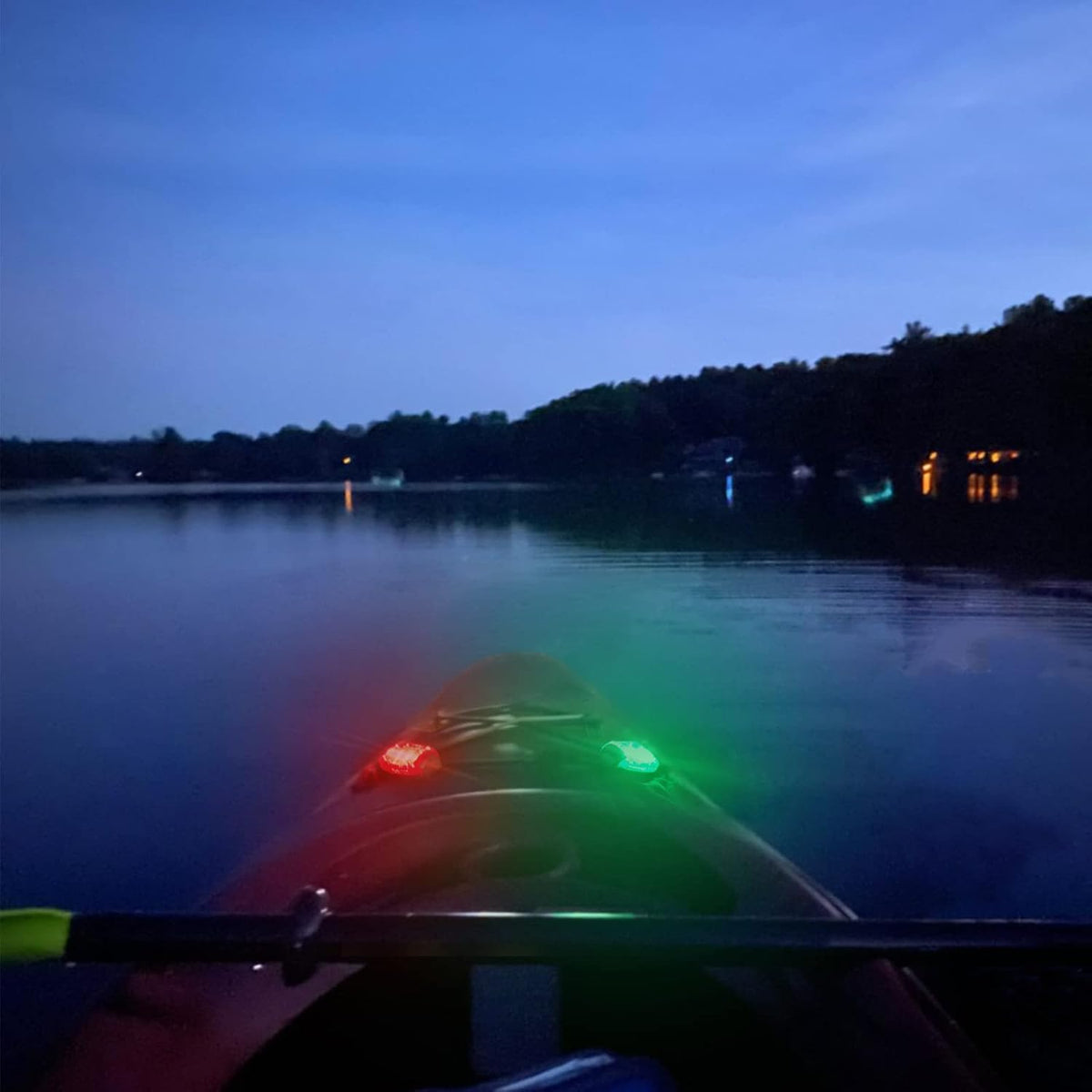 Amzonly 4Pack Kayak Lights with IPX8 Fish-shaped Waterproof Bag, Battery Operated Navigation Lights for Night Kayaking, Clip on for Paddle board, Pontoon Boat, Dinghy, Canoe, Jetski, Kayak Accessories