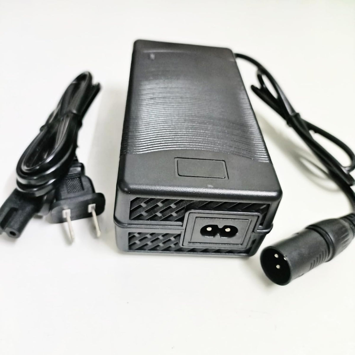24V 5A Fast Battery Charger, 3-Pin for 24V Pride Mobility, Jazzy Power Chair, Golden Technologies, Lakematic, for Drive Medical, Rascal, Shoprider, Heartway, Quantum Wheelchair Lead Acid Power Charger