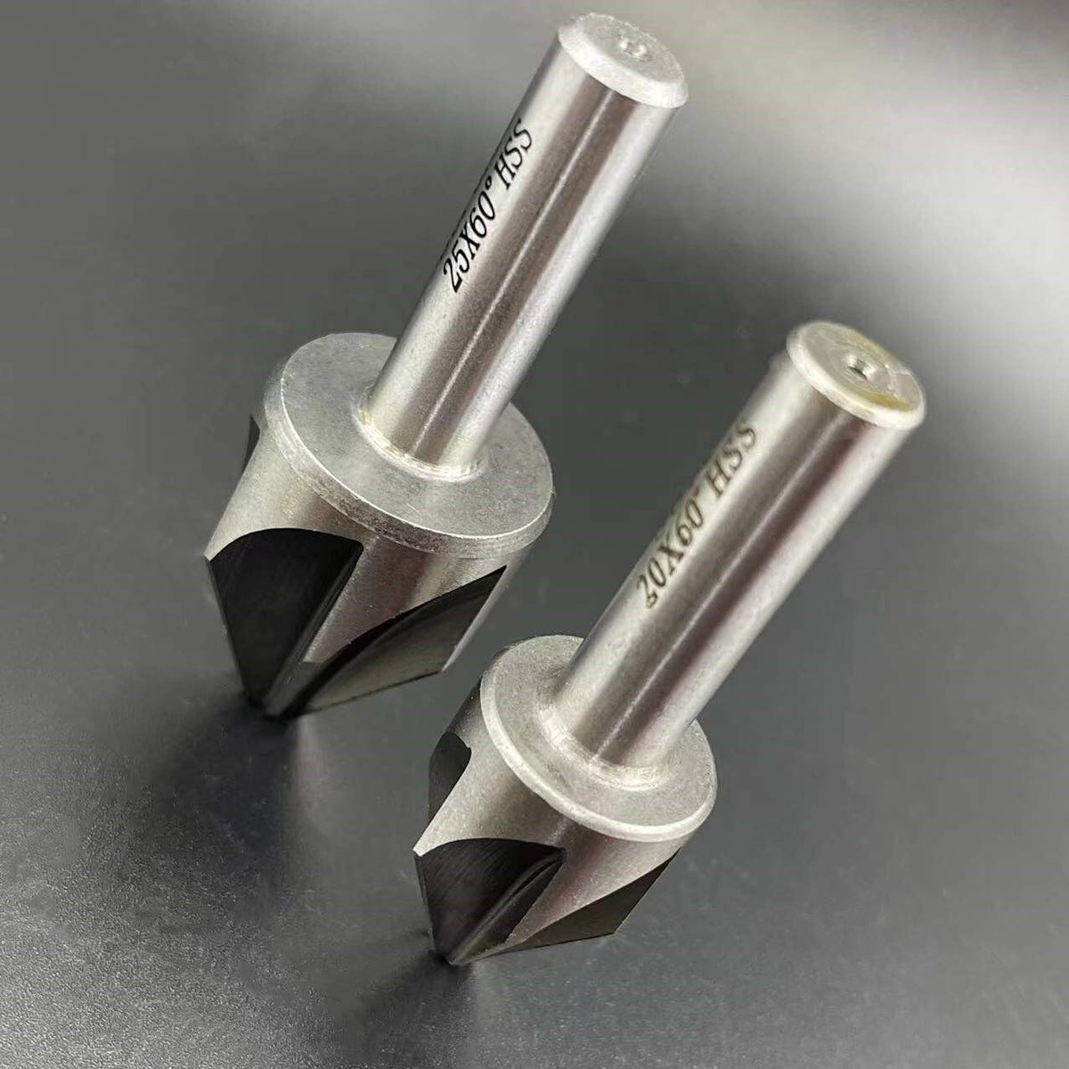 1pcs 60 Degrees Carbide Chamfer End Mill, 6-35mm Cutting Diameter HSS Countersink 6/8 Flute Chamfering Milling Cutter Deburring Tool CNC Router V Bit(6mm 60 Degrees)