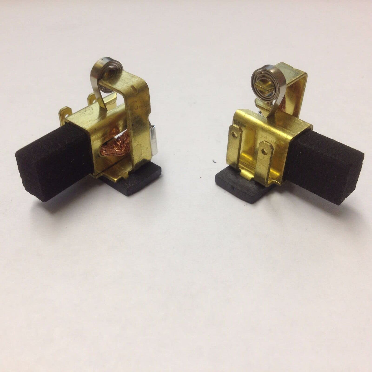 2 Pcs Carbon BRUSH 22-22-1560 Fits for Milwaukee Angle Grinders 6148 6148