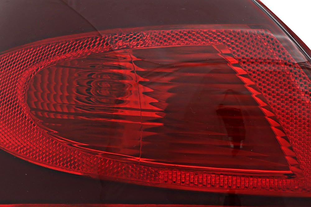 For Pontiac Grand Prix Outer Tail Light 2004 2005 2006 2007 2008