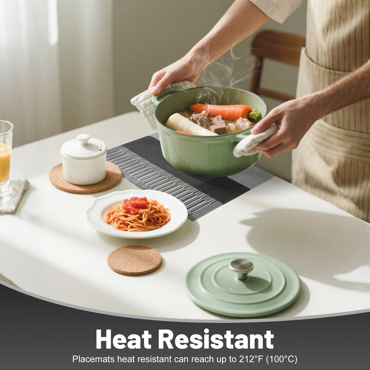 Placemats Set of 8，Non-Slip PVC Weave Table Mats Easy to Clean，Heat Resistant Place Mats for Kitchen Dining Table