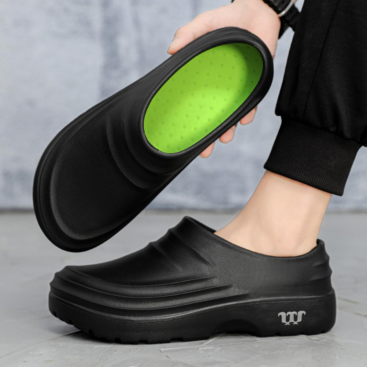 Men's Oil-Resistant Chef Shoes Waterproof Chef Clogs with Non-Slip Sole Men's Comfortable Lightweight Work Mules &