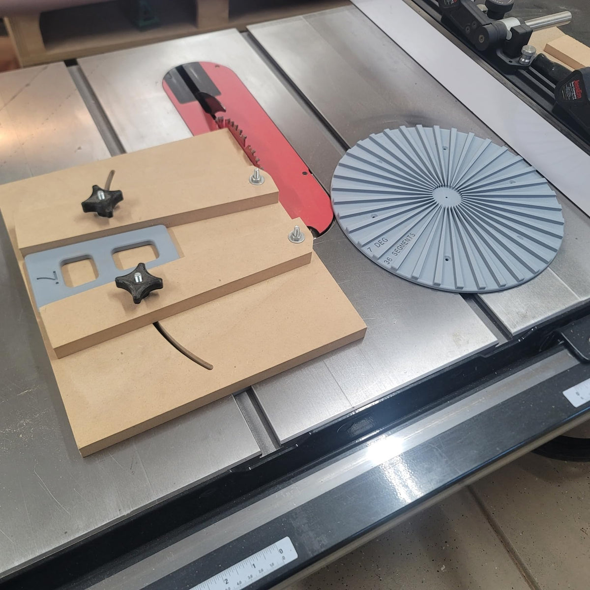 Plate for Open-Segmented Woodturning, Wedgie Included! Multiple Sizes and Segment Counts Available! (11.75IN 48SEG 2GAP)