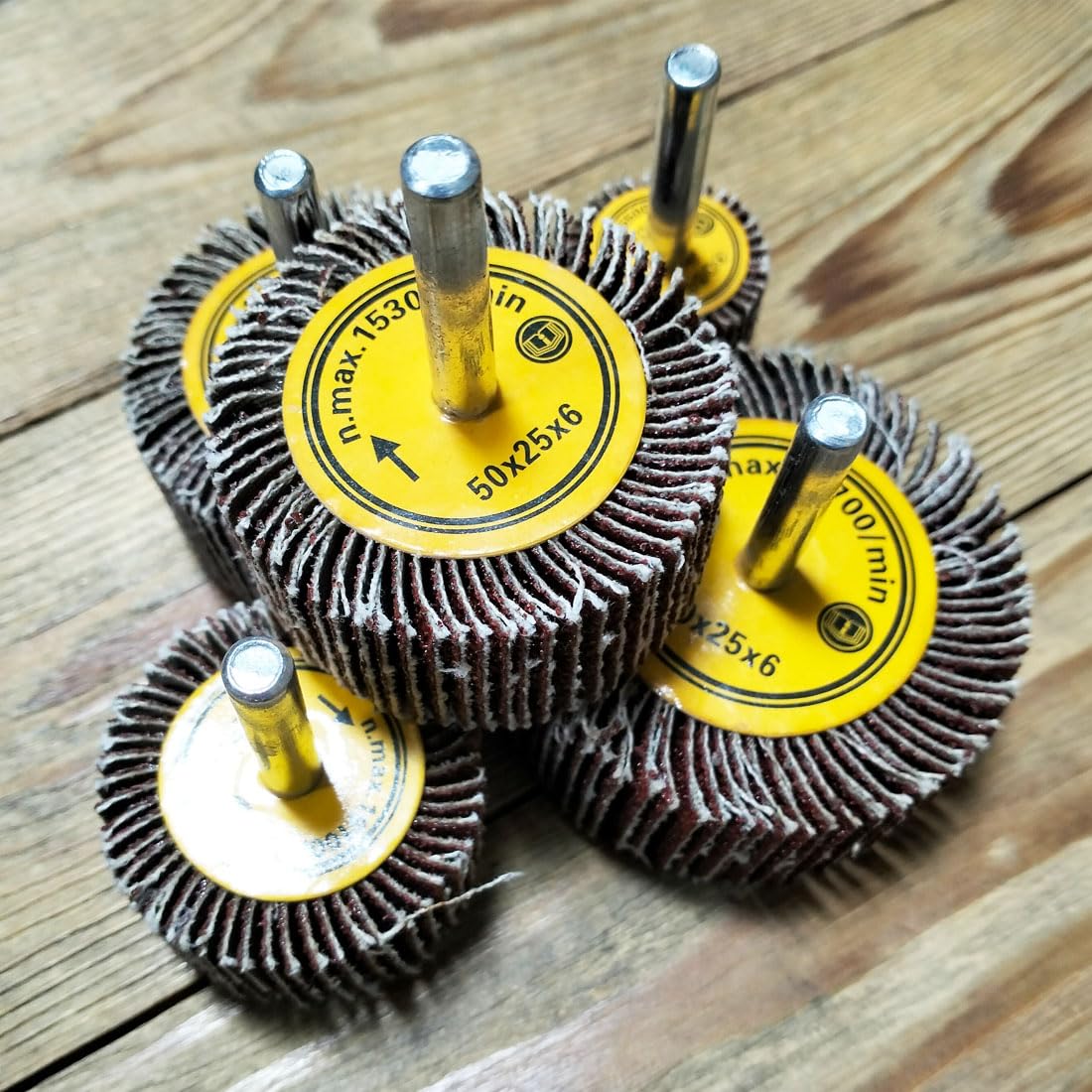 JUNLIXN 10 Pcs 1/4'' Shank Abrasive Flap Wheels Sander (25/30/40/50/60mm)