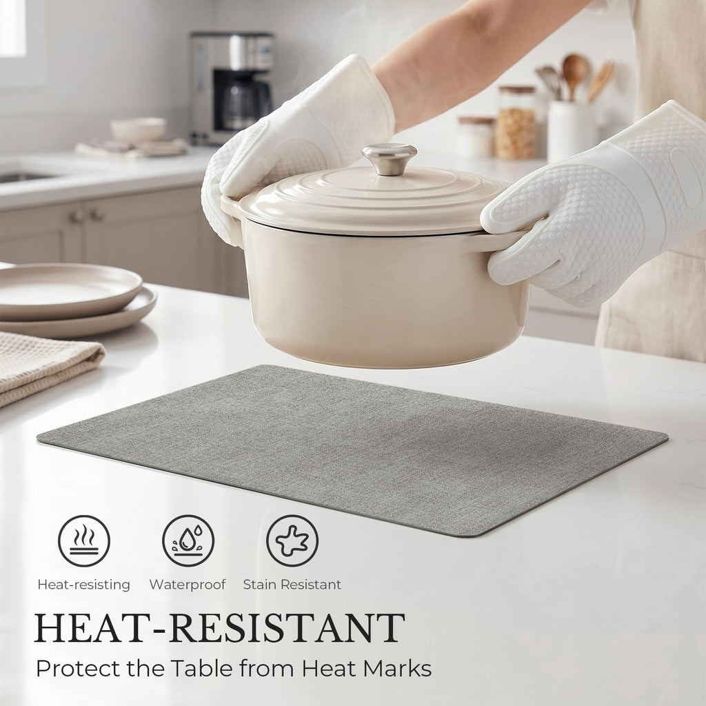 Placemats Set of 6, Reversible Faux Leather Wipeable Table Mats