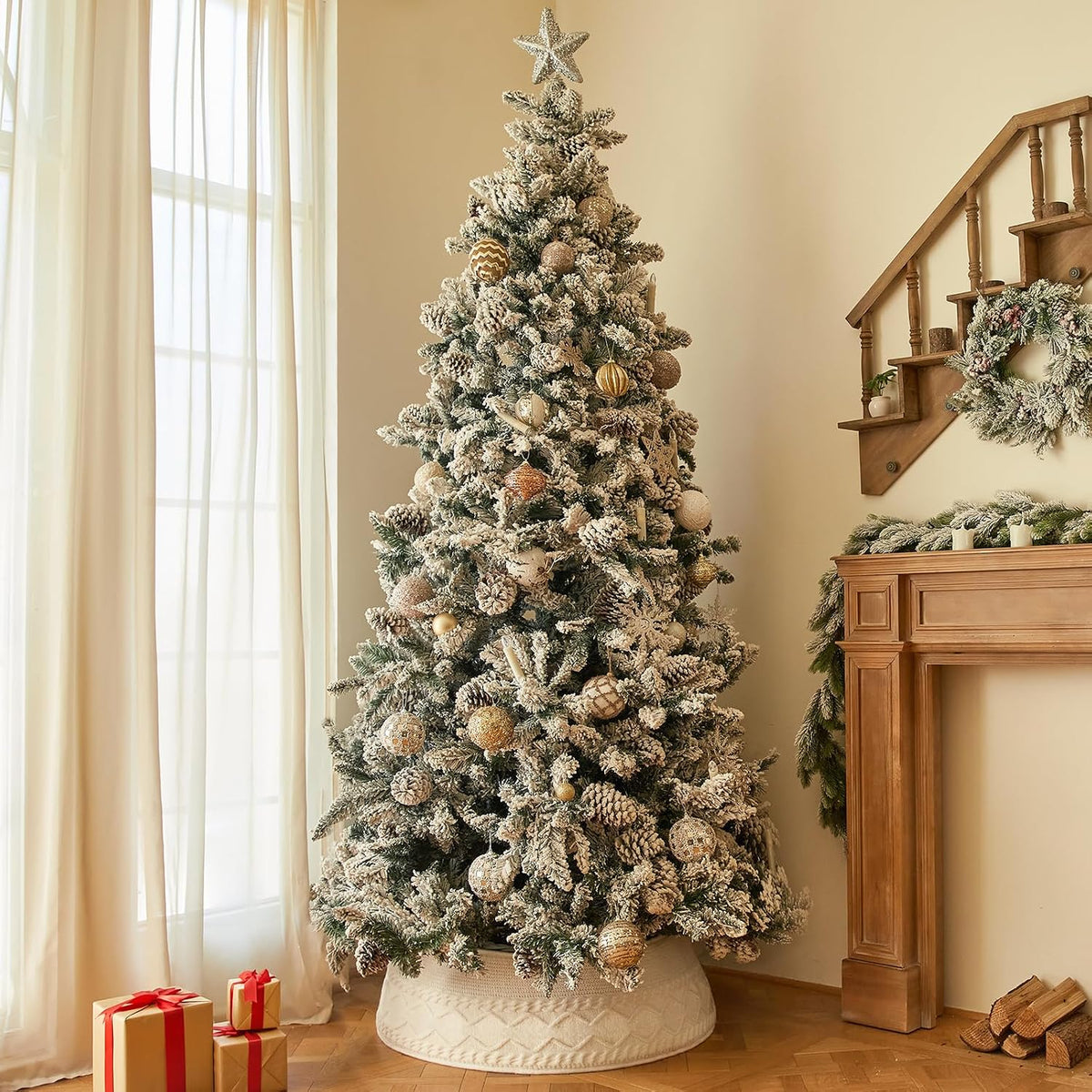 Knit Christmas Tree Collar, Christmas Tree Skirt, Cream, 23-30 in | Thick cream-white knit, adjustable 23-30 in, 10