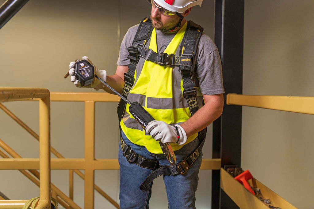 Guardian ‎1400198 CR5 Web Personal Self Retracting Lifeline (SRL) | 6ft | Steel Snap Hook | Class 1 | ANSI and OSHA