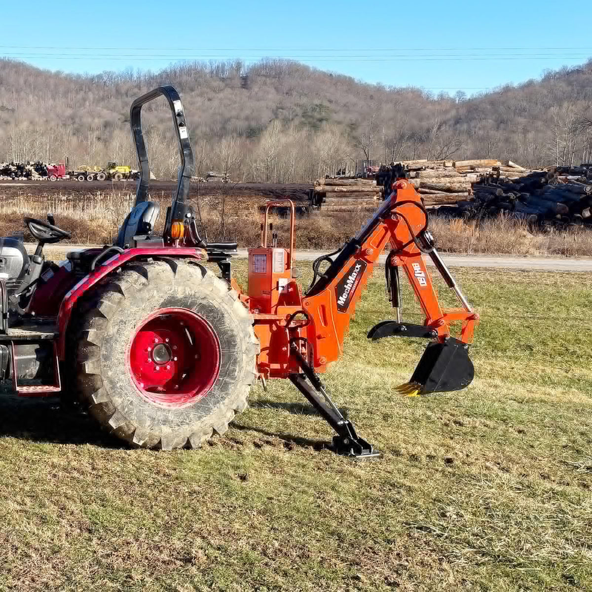 8' Tractor Backhoe Attachment with Hydraulic Thumb, 15" Bucket, ISO/SAE Switchable Controls, Self-Contained Hydraulic