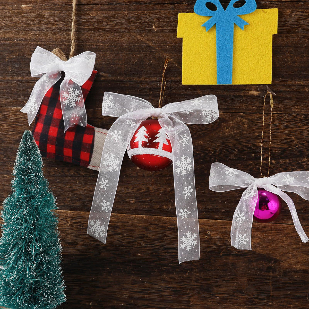 Christmas Ribbon, 1 Inch x 11yards White Snowflake Ribbon Christmas Ribbon for Crafts Making Gift Wrapping Winter