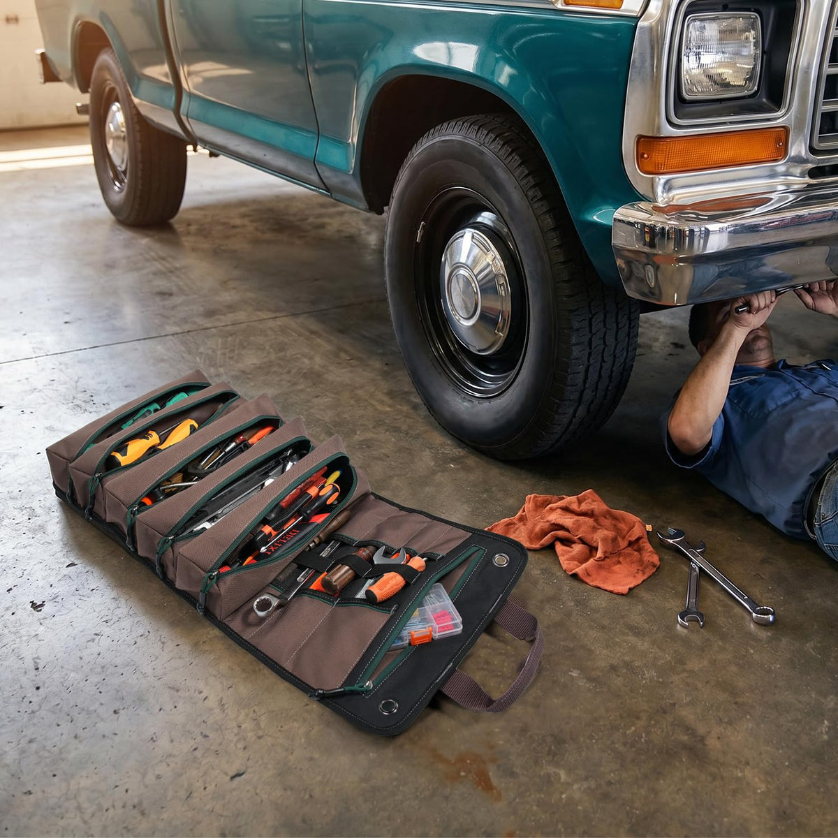 15-Pocket Tool Roll - Heavy-Duty, Green-RipStop, 15L Capacity