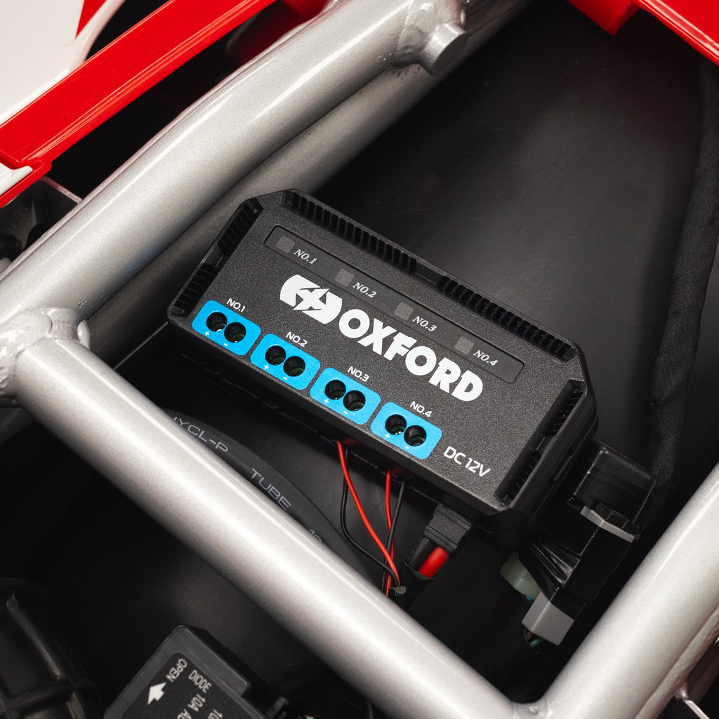 Oxford Motorcycle 12V Fuse Box with Relay. Quick Wiring 4-Way Fuse Holder with Indicator Lights & 5A Fuse for Motorcycle, Motorbike Headlights, Navigation, Phone Holder, Charger, Heated Grips etc.