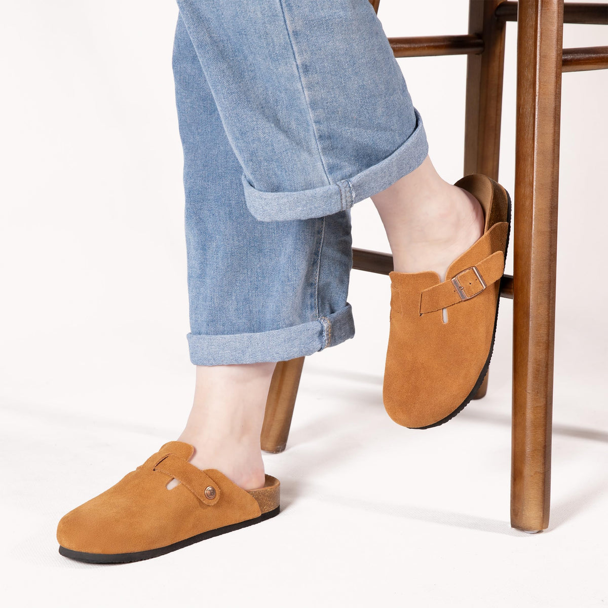Women's Suede Clogs Men's Slip-On Leather Mules Non-Slip Potato Shoes