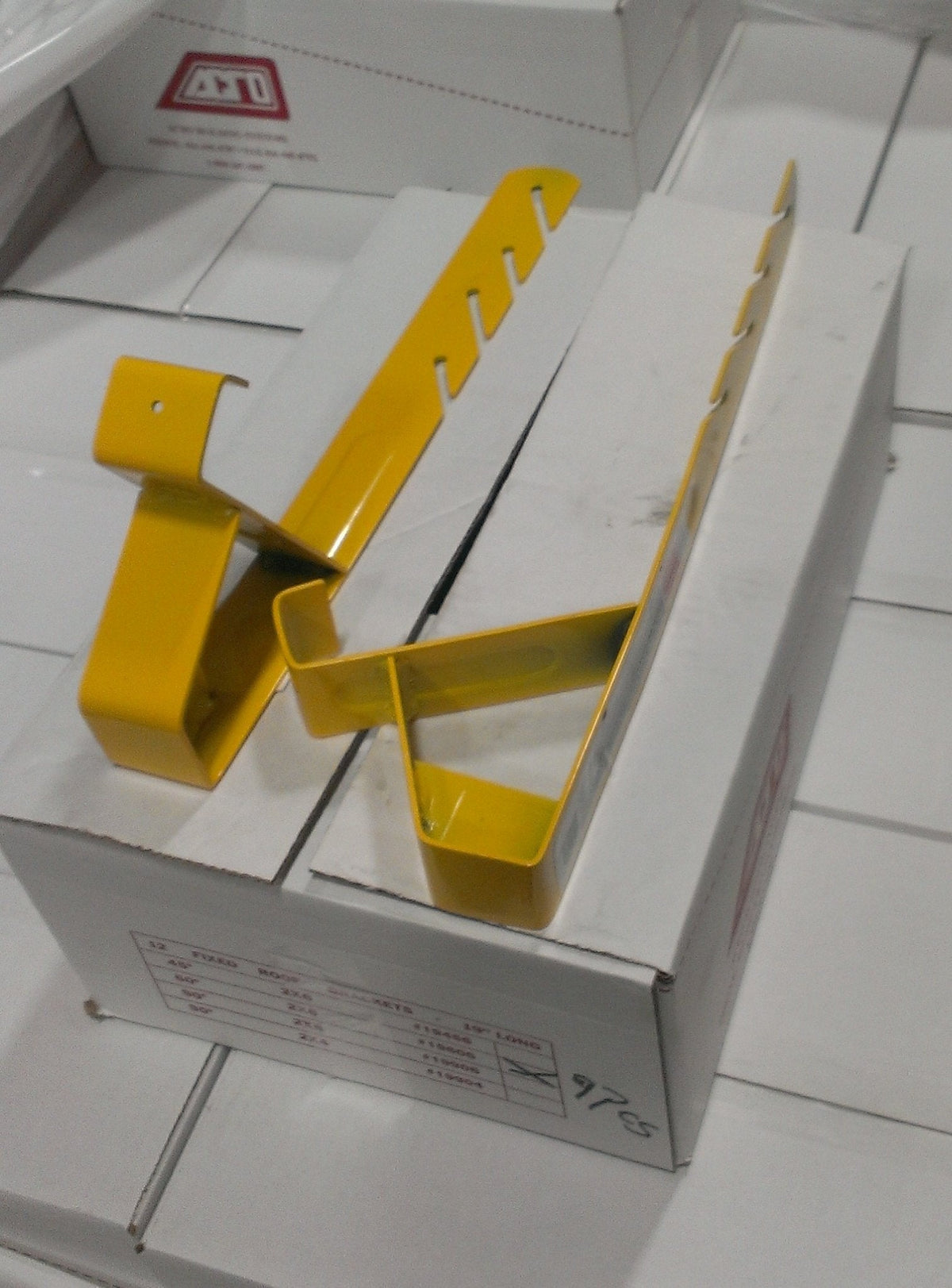 Contractor Grade Fixed Roof Bracket 60 Degree, 2x6 Plank. Box of 12