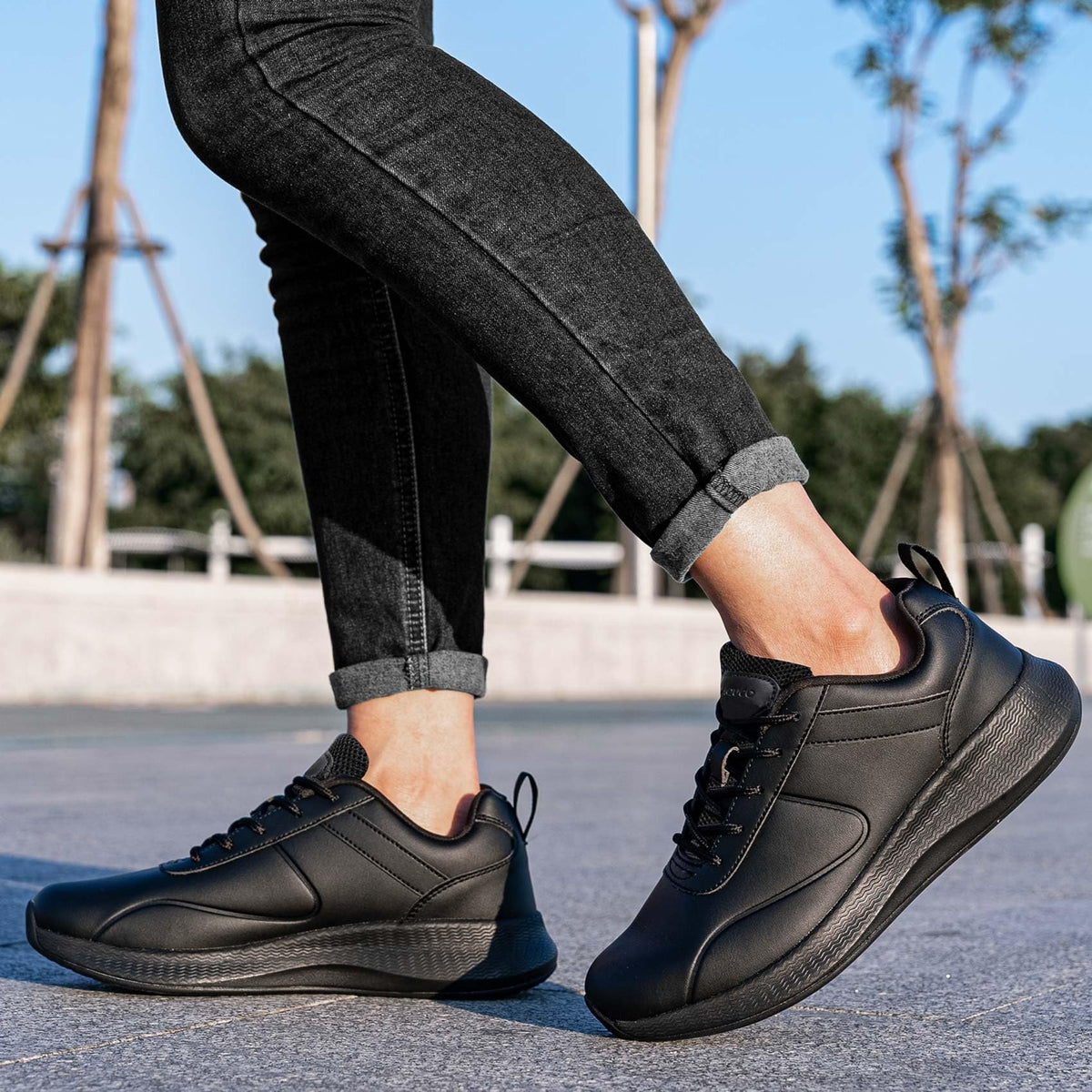 Non Slip Work Shoes for Women Food Service Sneakers, Black,7.5