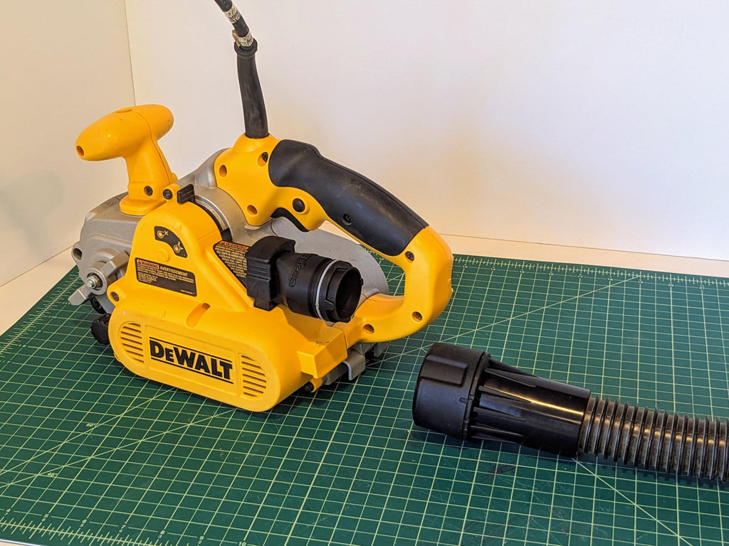 GarageEngineer Vacuum Adapter for DeWALT DW433 Belt Sander to Airlock Compatible Vacuum Hose