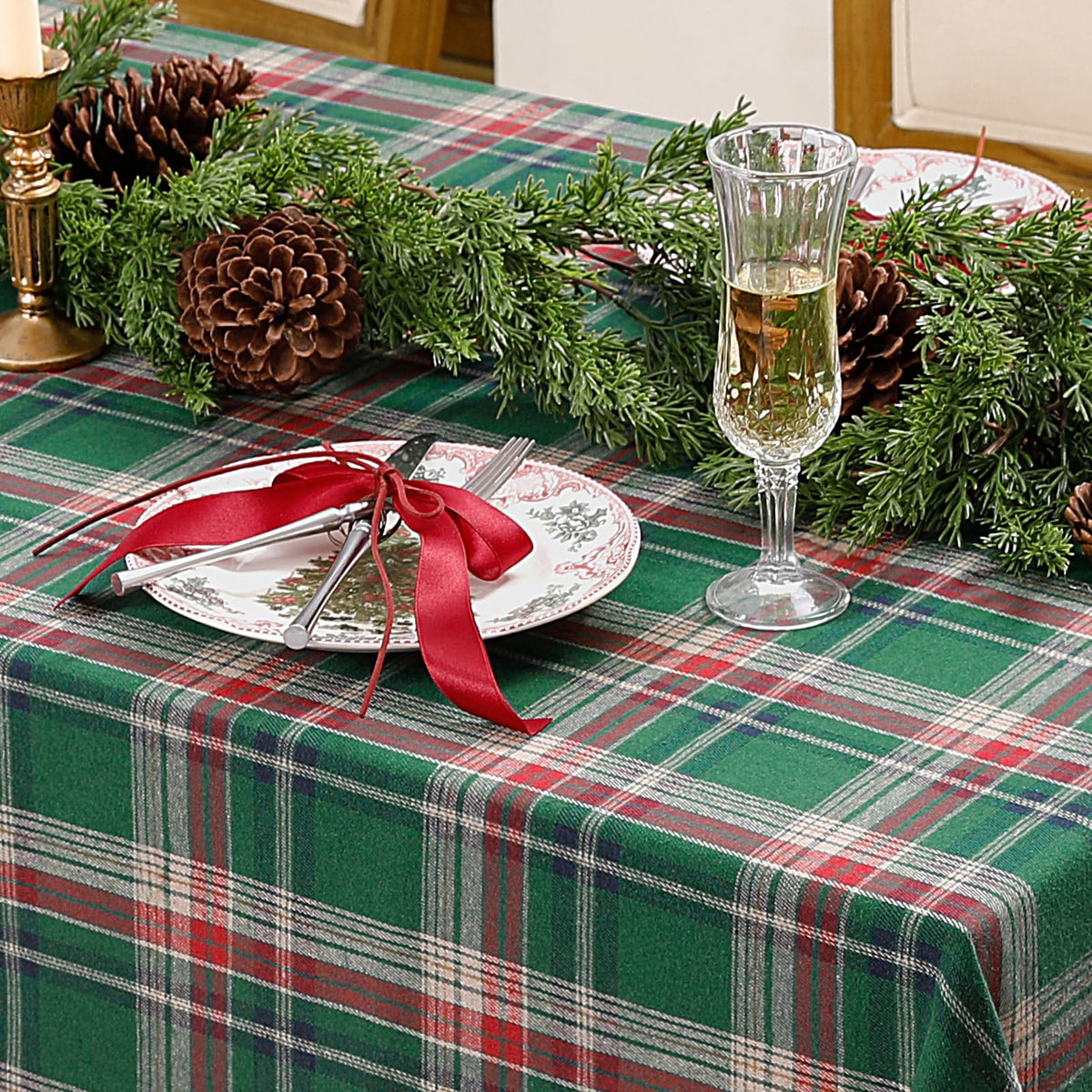 Christmas Checkered Tablecloth Rectangle, 54 x 80 Inch, Green