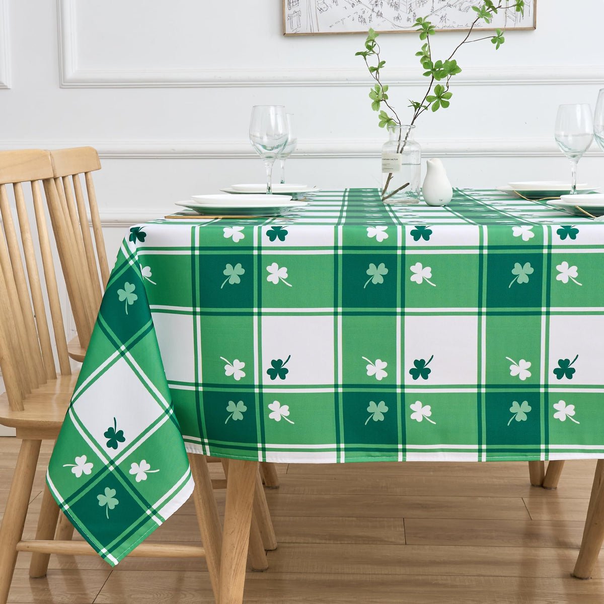 St Patricks Day Tablecloth Rectangle Shamrock Green and White Plaid Table Cloth - 60 x 84 Oblong Polyester Irish