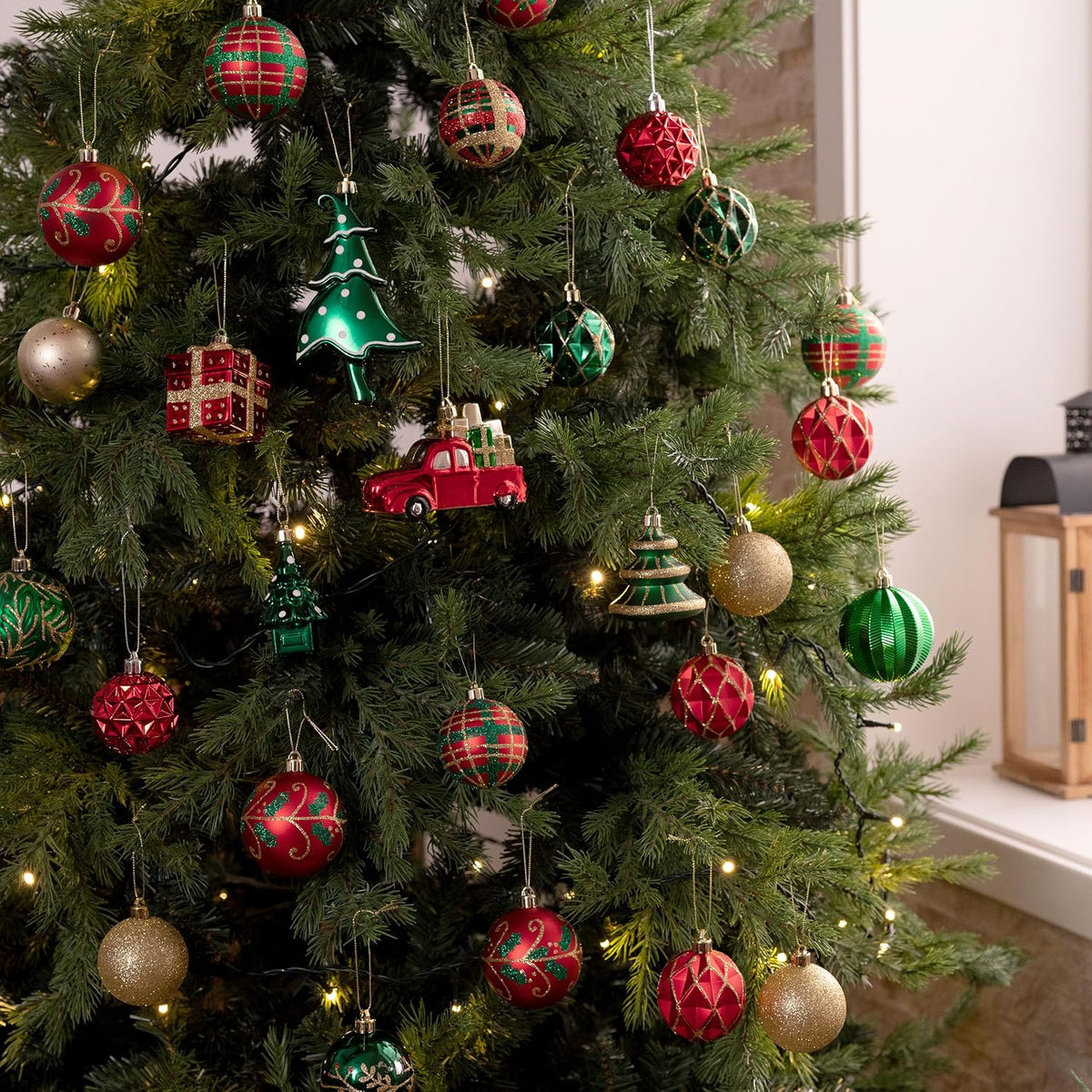 Christmas Tree Ornaments Set, 155ct Red Green and Gold Shatterproof Christmas Tree Decorations Bulk, Traditional