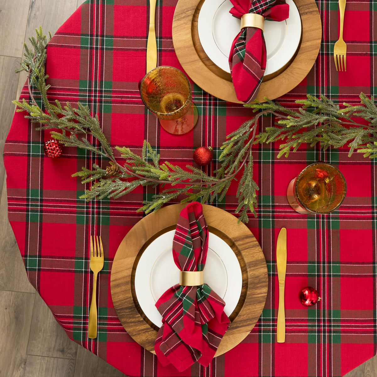 Farmhouse Christmas Plaid Dining Table & Kitchen Décor, Holiday Tablecloth, 70" Round, Red & Green