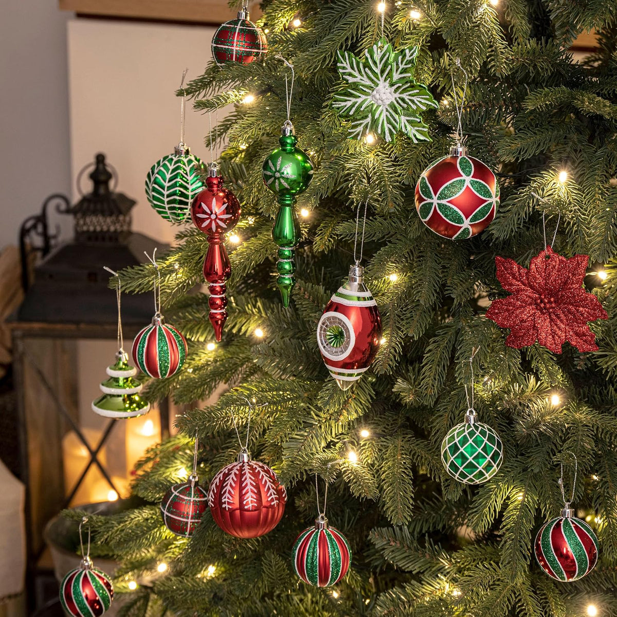 Christmas Tree Ornaments Set, 50ct Red Green White Shatterproof Christmas Tree Decorations Bulk, Variety Vintage